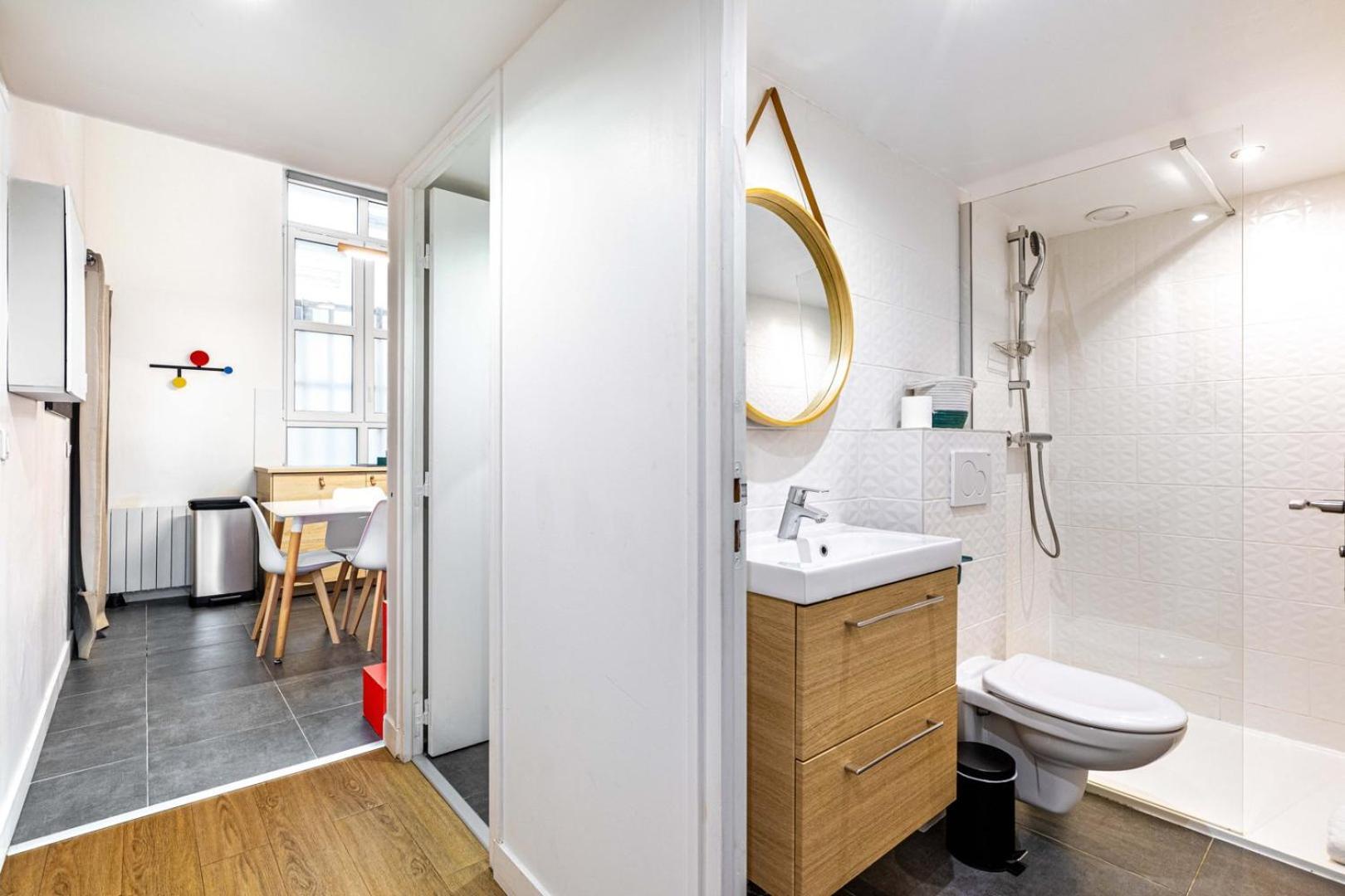 Disponible - Paris - All Equipped Duplex - From 1 To 6 Guests Eksteriør bilde
